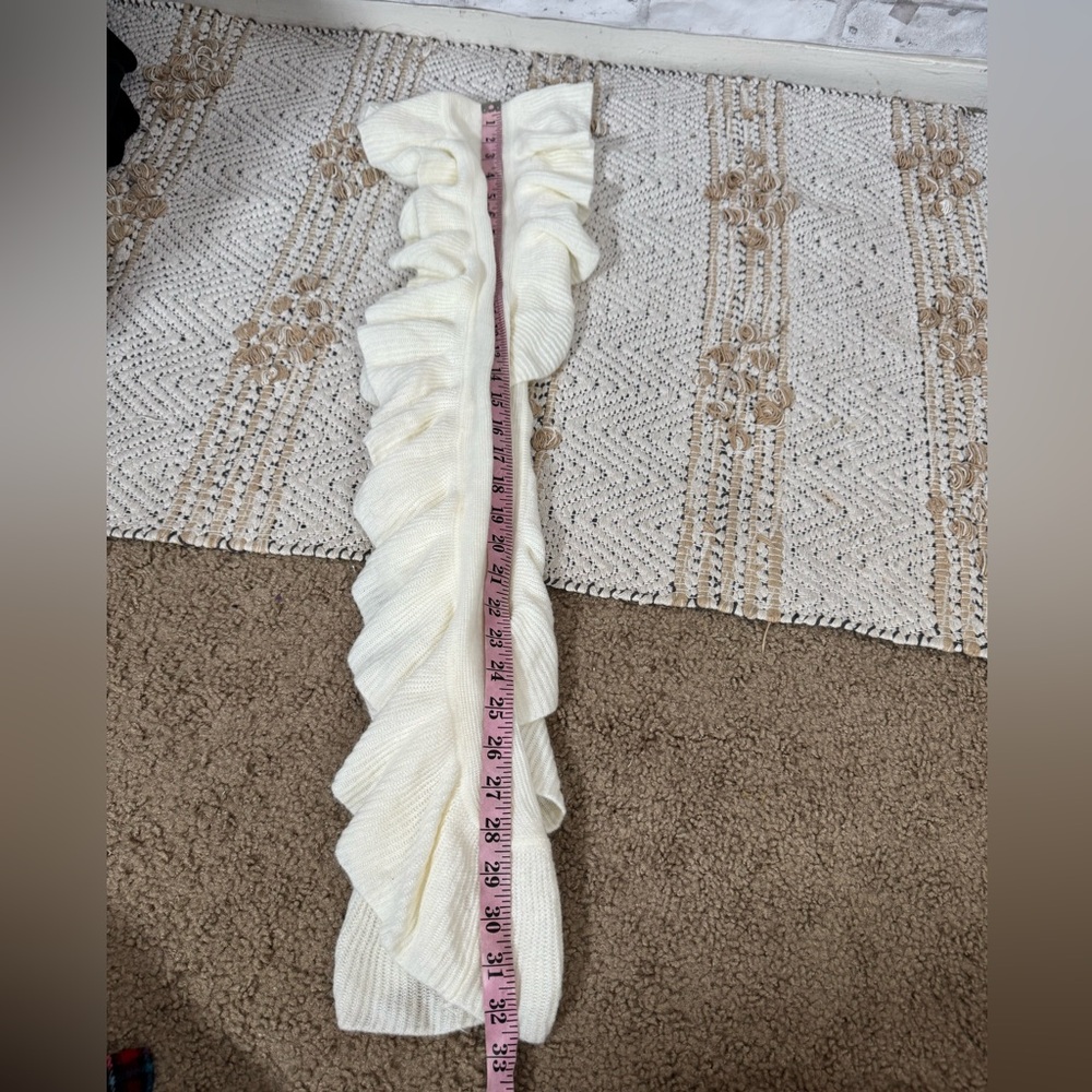 Knit Cream Ruffled Scarf - Picture 7 of 8